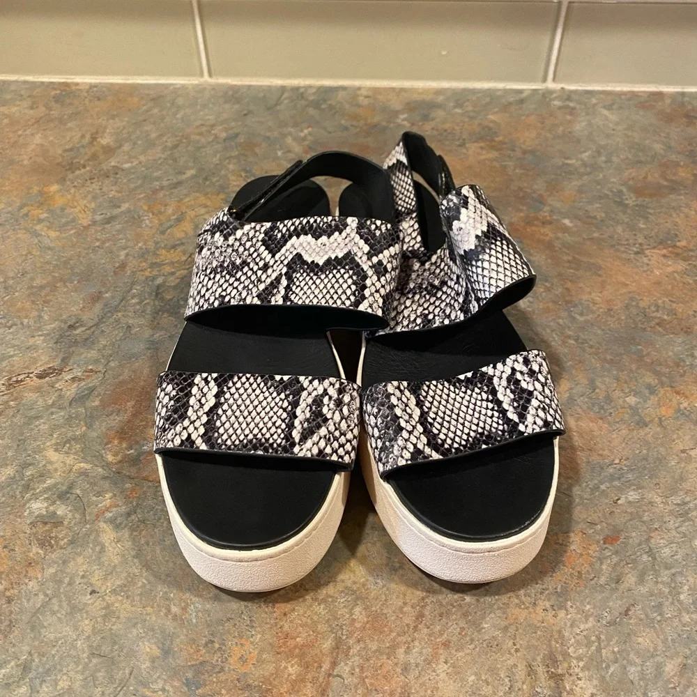 VINCE Womens Westport Snake Print Platform Sandals Size 9 EUC